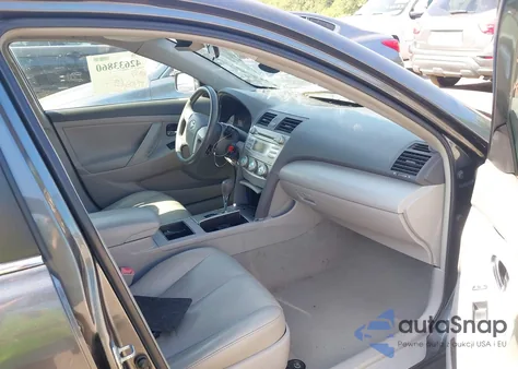 2009 Toyota Camry Le z USA, uszkodzony, nr VIN 4T4BE46K59R111323